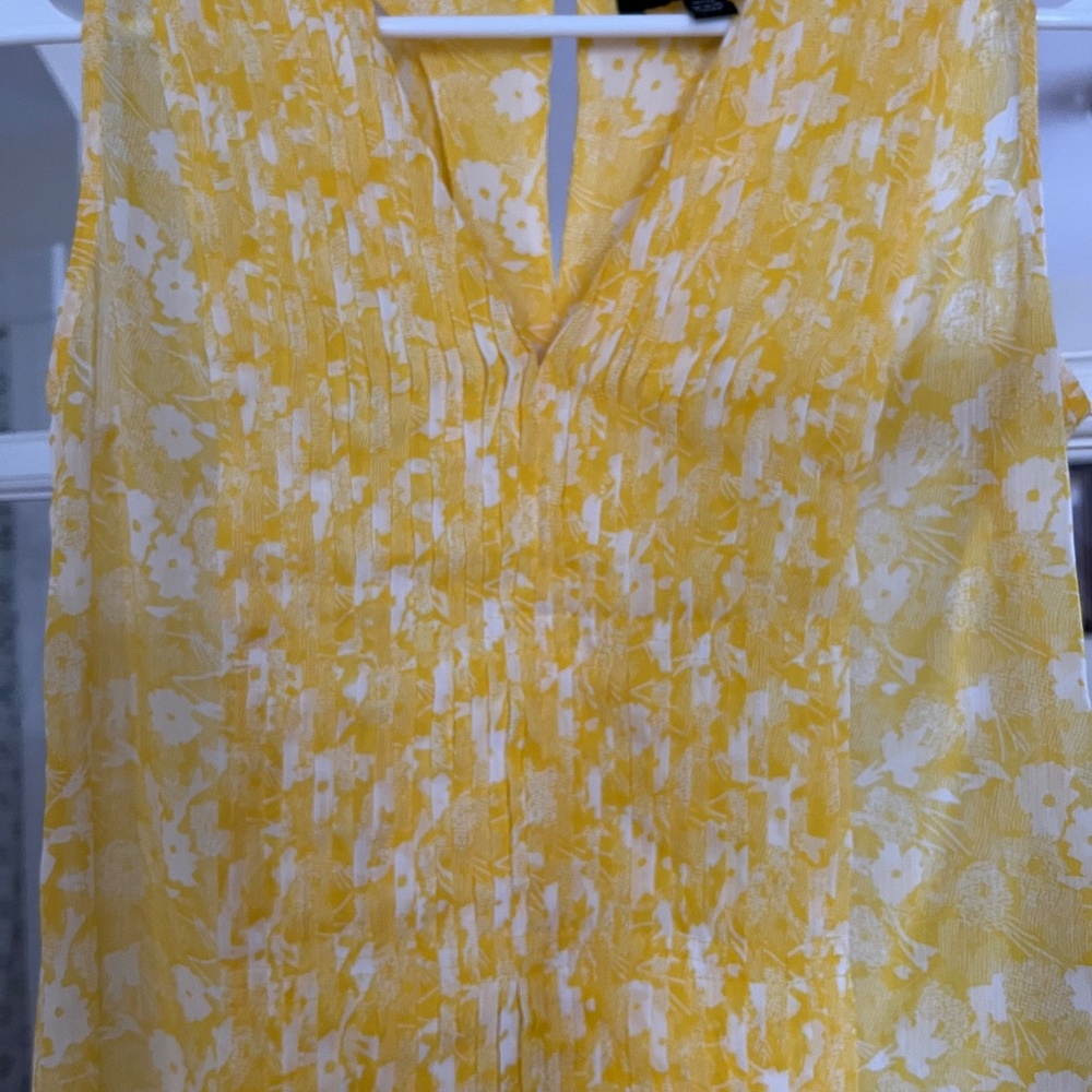 Sheer Floral Summer Blouse - Picture 2 of 4